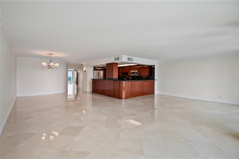 Image 7 of 46 For 2100 Ocean Ln  2207