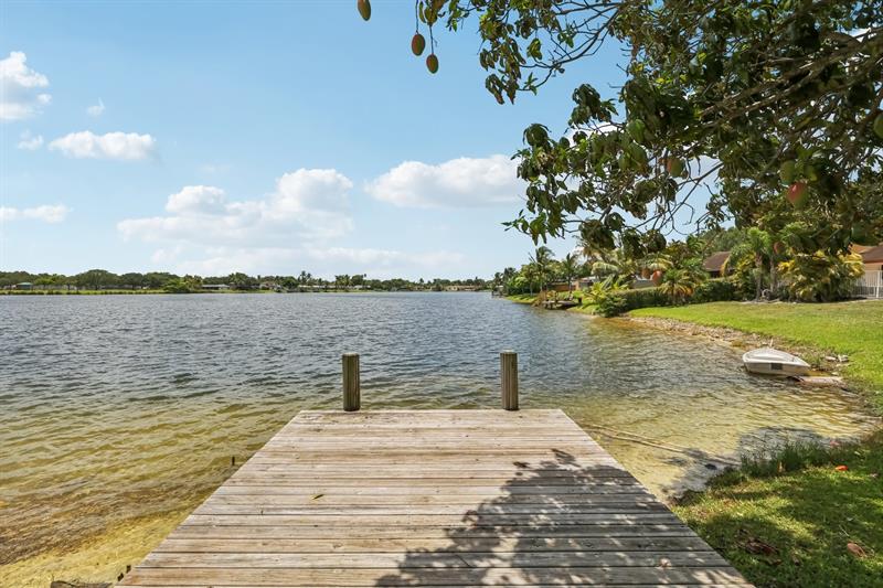 Image 4 of 28 For 11756 53rd Pl