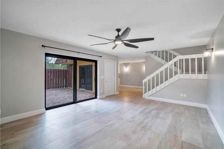 Image 15 of 27 For 825 Center St  26a