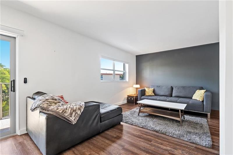 Image 15 of 26 For 1752 3rd Ter  218