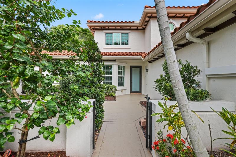 Image 7 of 65 For 20693 26th Ave