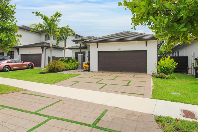 Details for 8912 161st Ter, Hialeah, FL 33018