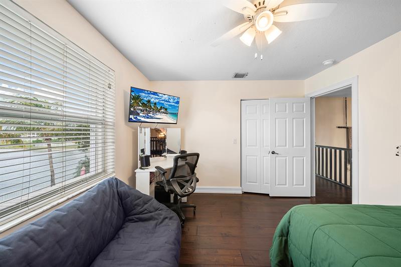 Image 44 of 97 For 5383 186th Way