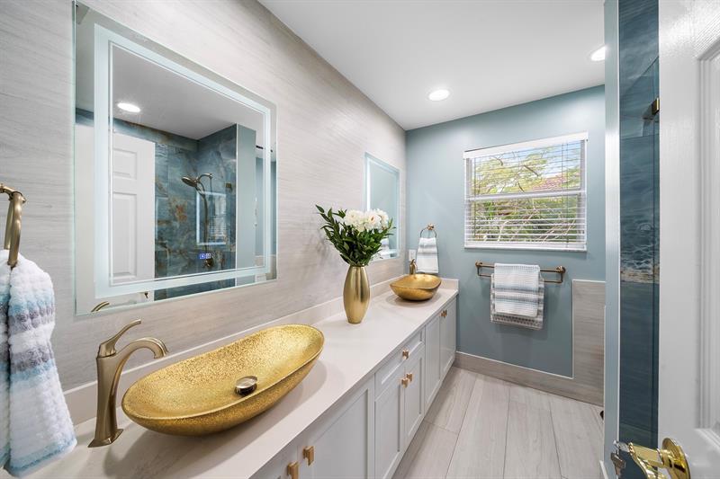 Image 47 of 97 For 5383 186th Way