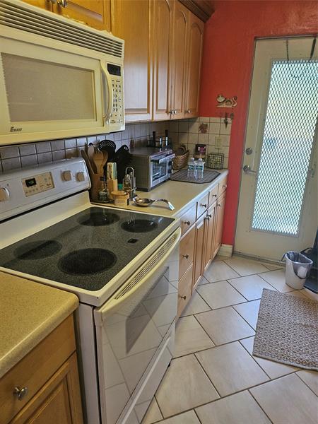Image 17 of 23 For 1045 15th St  13c