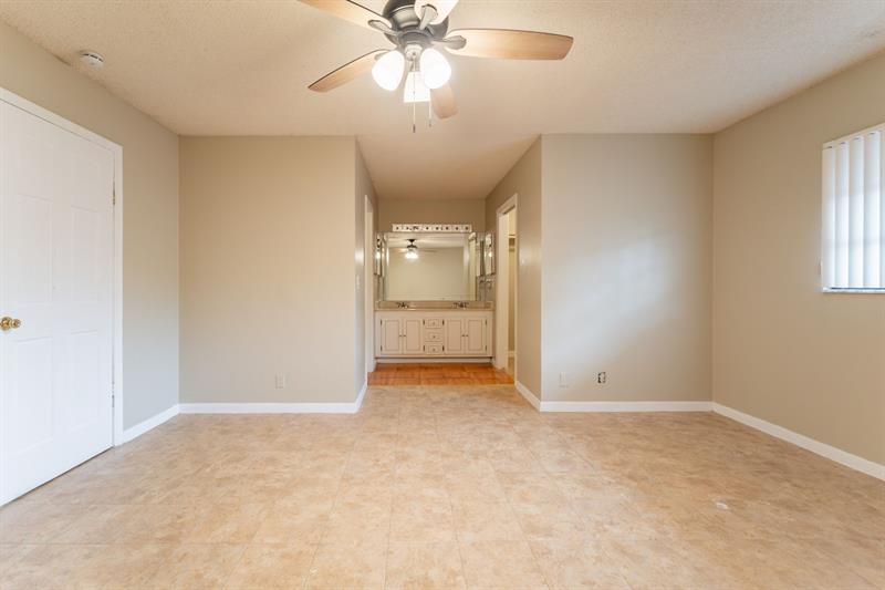 Image 20 of 41 For 2700 34th Ave  1