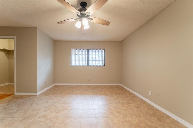 Image 22 of 41 For 2700 34th Ave  1