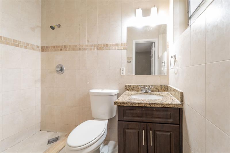 Image 32 of 41 For 2700 34th Ave  1