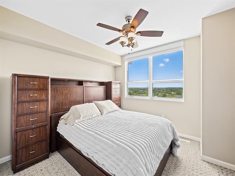Image 18 of 40 For 600 Las Olas Blvd  902-s