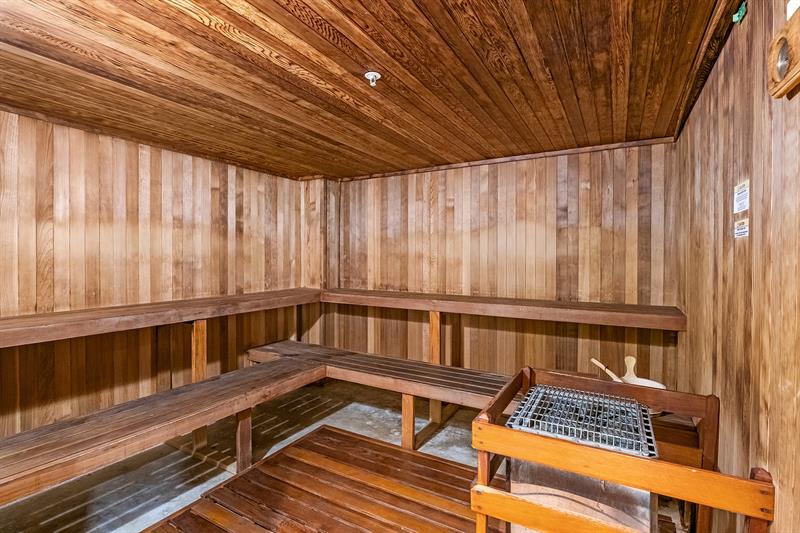 Image 33 of 40 For 600 Las Olas Blvd  902-s