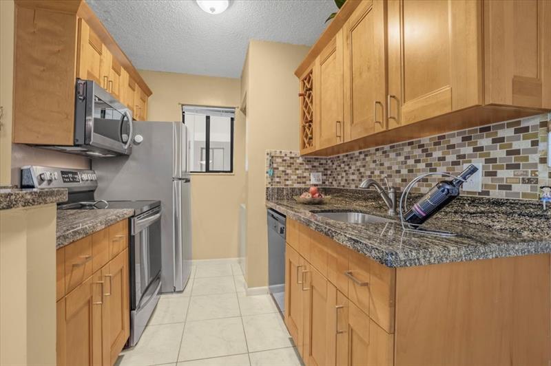 Image 17 of 36 For 632 Trace Cir  204