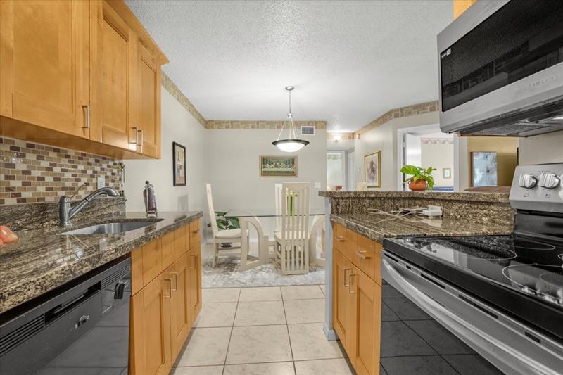 Image 21 of 36 For 632 Trace Cir  204