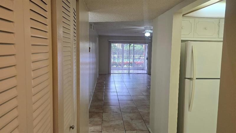 Image 6 of 20 For 8605 Sample Rd  103