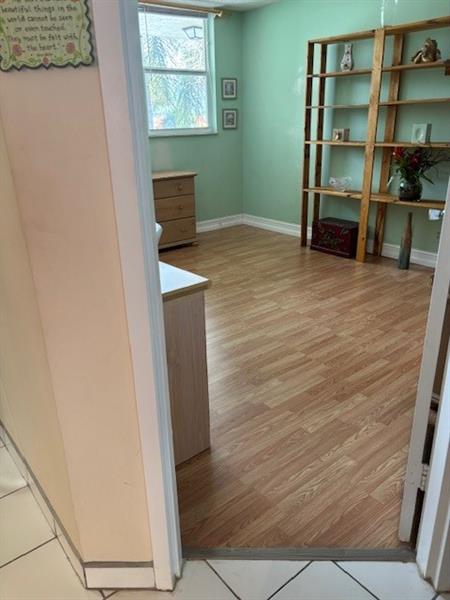 Image 8 of 11 For 5321 24th Ter  203a