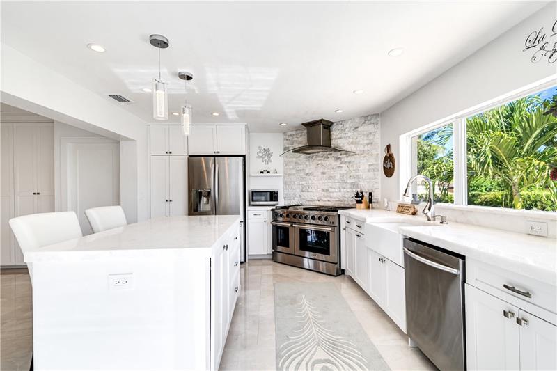 Image 11 of 24 For 2948 35th Ct