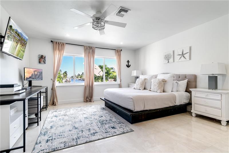 Image 15 of 24 For 2948 35th Ct