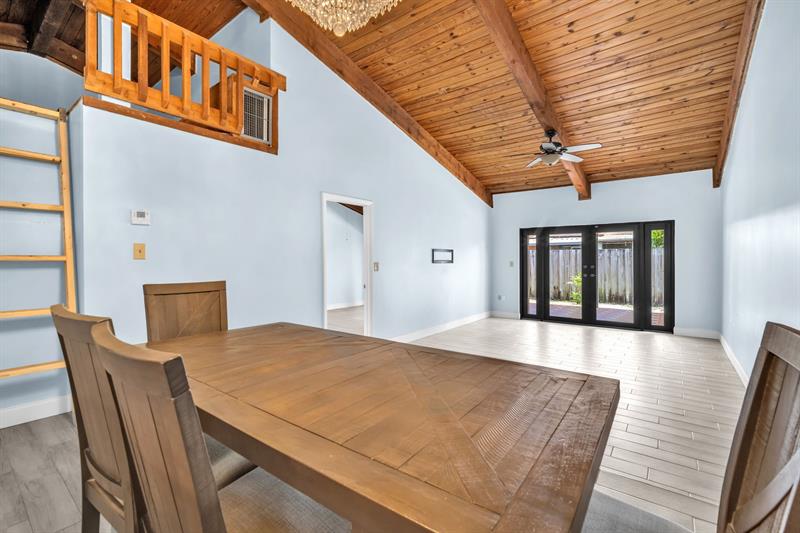 Image 18 of 52 For 2341 Walnut Ct  2341
