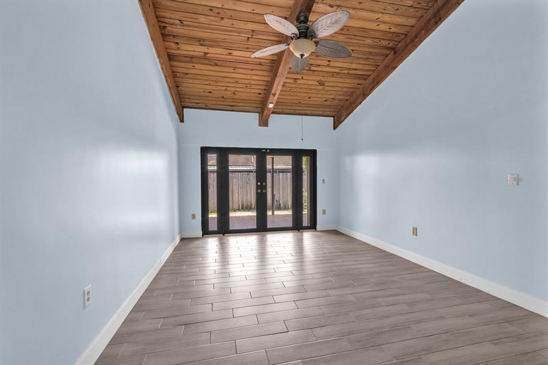 Image 23 of 52 For 2341 Walnut Ct  2341