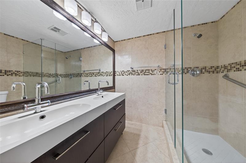 Image 20 of 33 For 6070 64th Ave  212