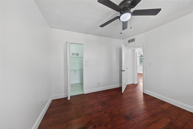 Image 22 of 33 For 6070 64th Ave  212