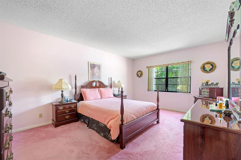 Image 18 of 45 For 1301 7th St  113