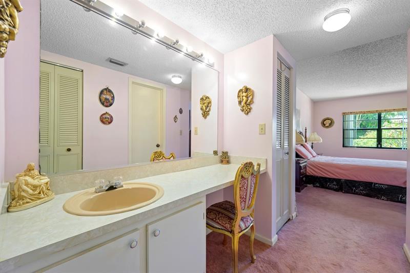 Image 22 of 45 For 1301 7th St  113