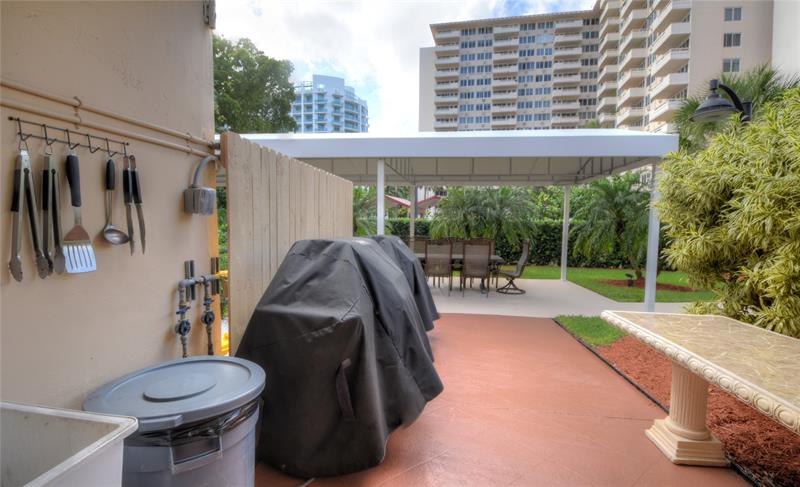 Image 34 of 38 For 3333 34th St  1402