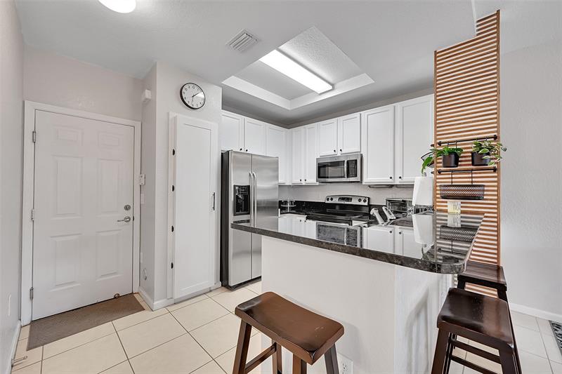 Image 14 of 70 For 4680 Mimosa Pl  802