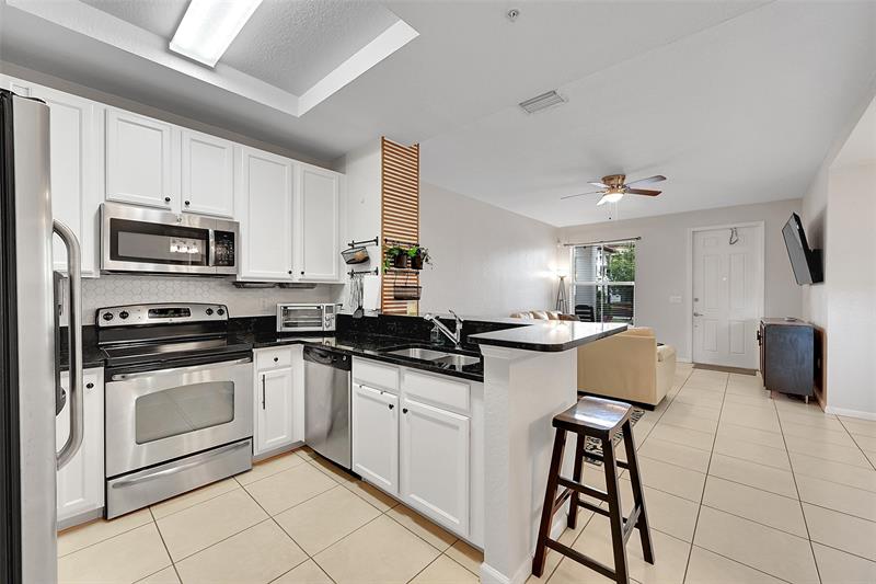Image 15 of 70 For 4680 Mimosa Pl  802