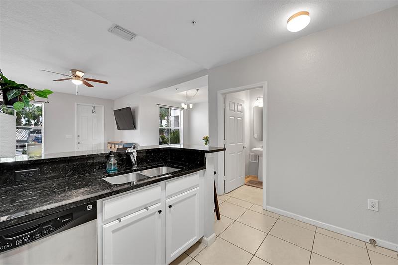 Image 16 of 70 For 4680 Mimosa Pl  802