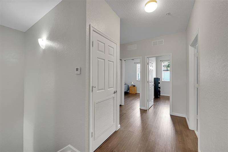Image 19 of 70 For 4680 Mimosa Pl  802