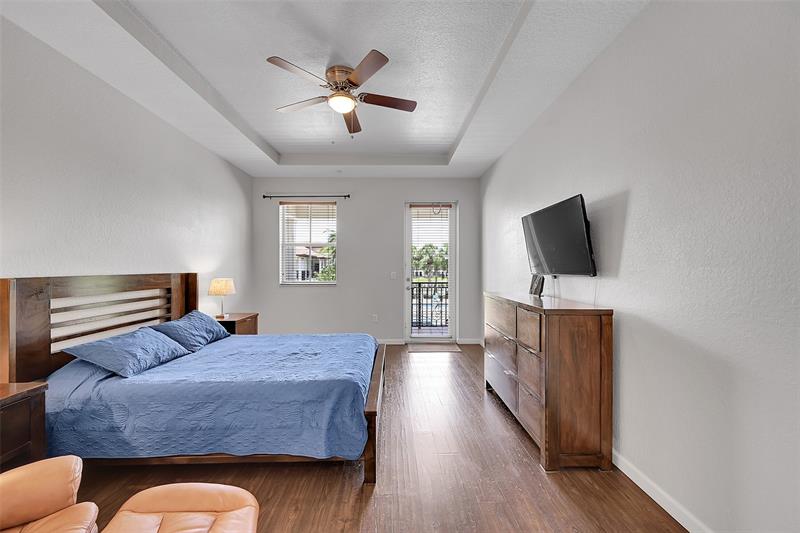 Image 22 of 70 For 4680 Mimosa Pl  802