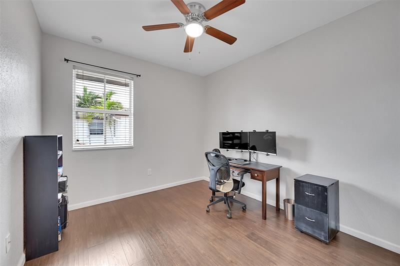 Image 37 of 70 For 4680 Mimosa Pl  802