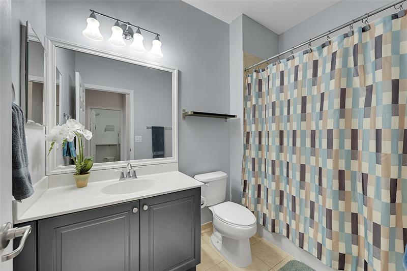 Image 38 of 70 For 4680 Mimosa Pl  802