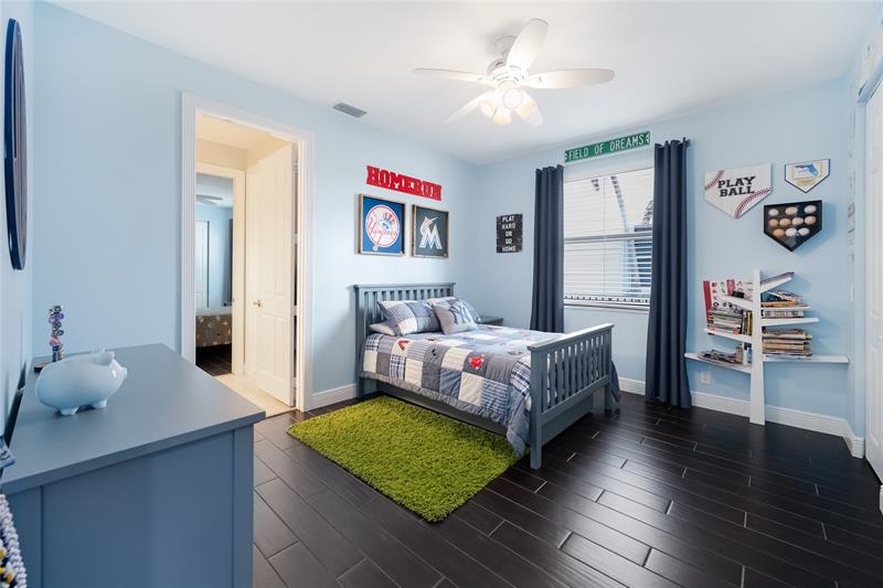 Image 18 of 39 For 12031 50th Dr