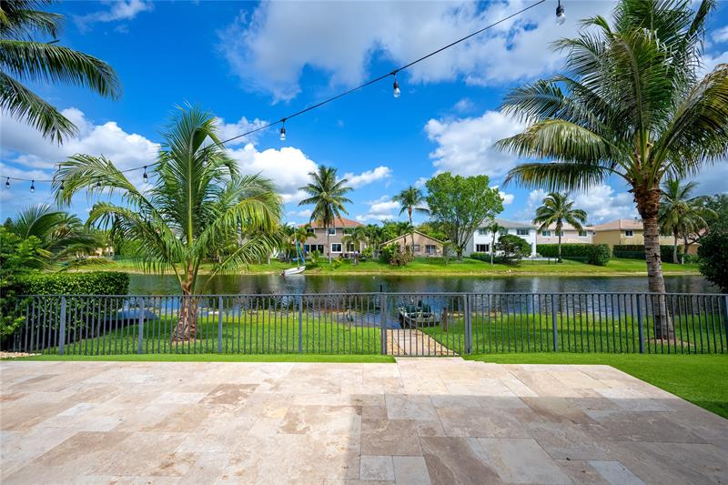 Image 30 of 39 For 12031 50th Dr