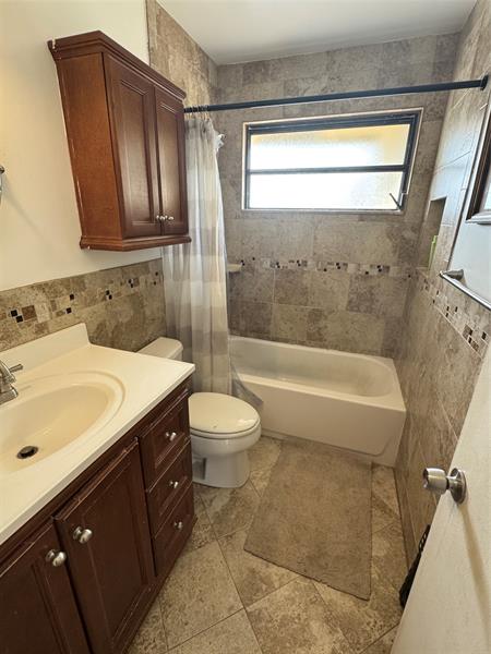 Image 14 of 38 For 4071 83rd Way
