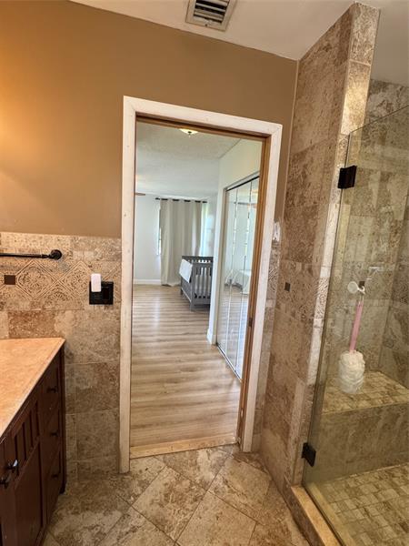 Image 9 of 38 For 4071 83rd Way