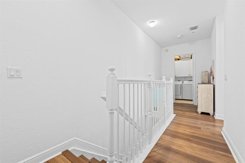 Image 10 of 18 For 6951 Lakeside Circle N  216-2