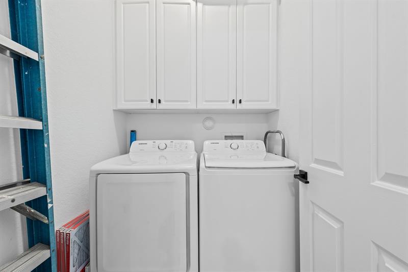 Image 11 of 18 For 6951 Lakeside Circle N  216-2