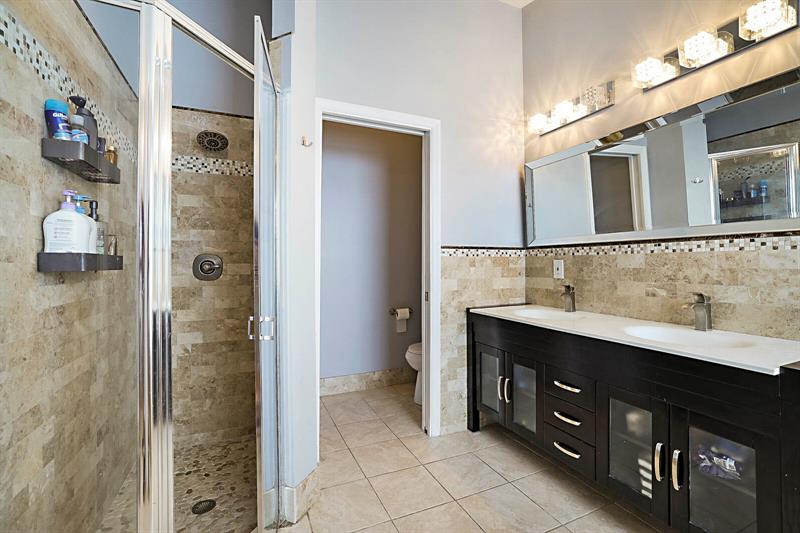 Image 22 of 51 For 18643 15th St
