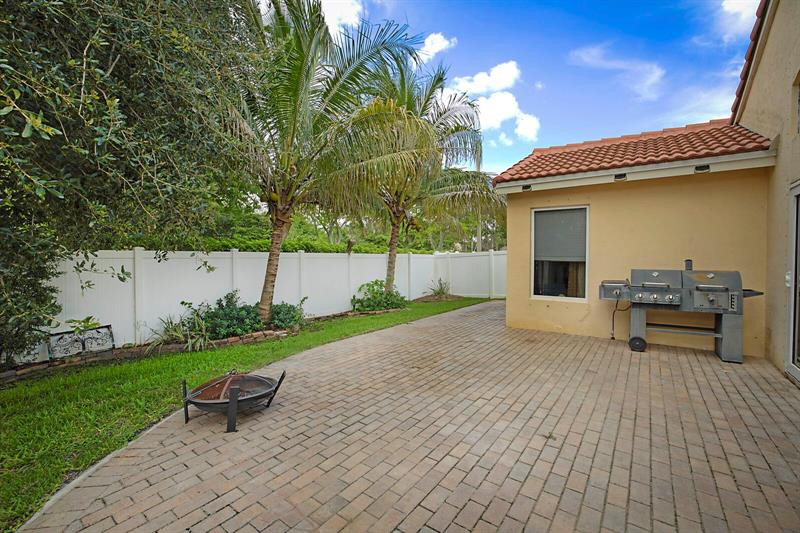Image 32 of 51 For 18643 15th St