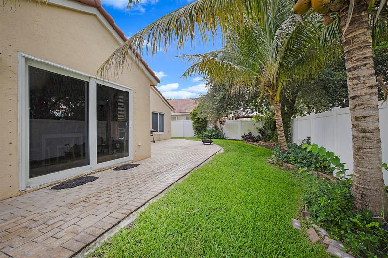 Image 34 of 51 For 18643 15th St