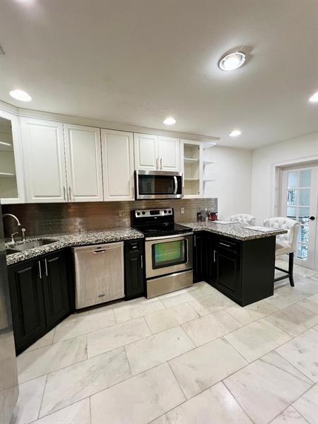 Details for 710 106th Ave, Pembroke Pines, FL 33026