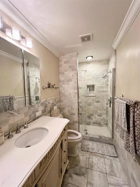 Image 4 of 10 For 710 106th Ave