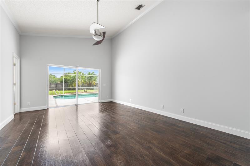 Image 12 of 46 For 2963 Orchard Cir