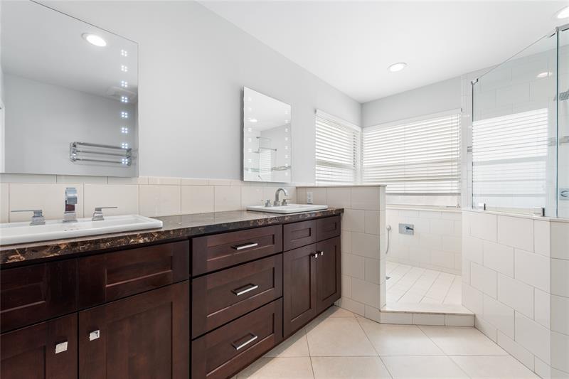 Image 15 of 46 For 2963 Orchard Cir