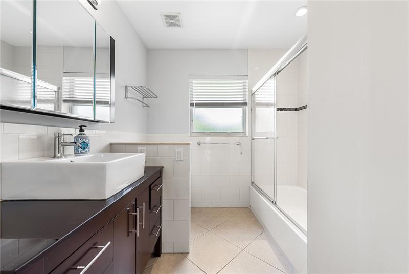 Image 22 of 46 For 2963 Orchard Cir