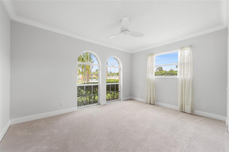 Image 24 of 46 For 2963 Orchard Cir