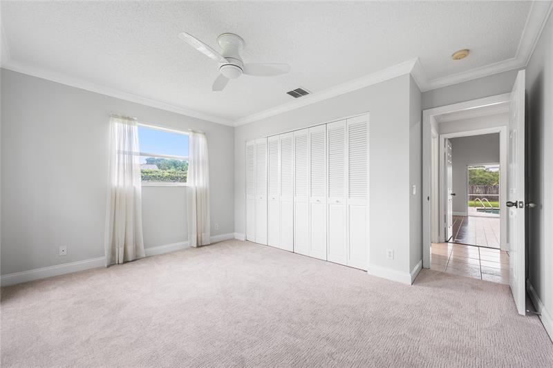 Image 25 of 46 For 2963 Orchard Cir